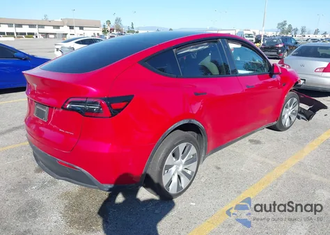 2023 Tesla Model Y Awd/Long Range Dual Motor All-Wheel Drive z USA, uszkodzony, nr VIN 7SAYGDEE4PF623615